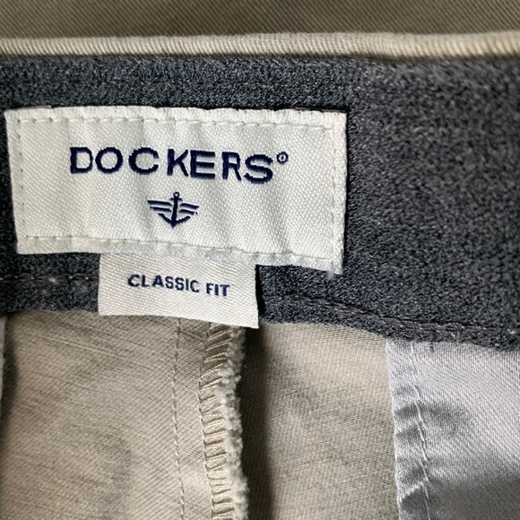 Dockers Khaki Tan Pants Classic Fit 32 x 30 - Picture 4 of 7